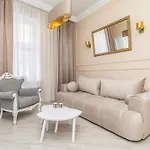 דירה Glow - Dubaj Glamour, Ulica Dluga Old Town