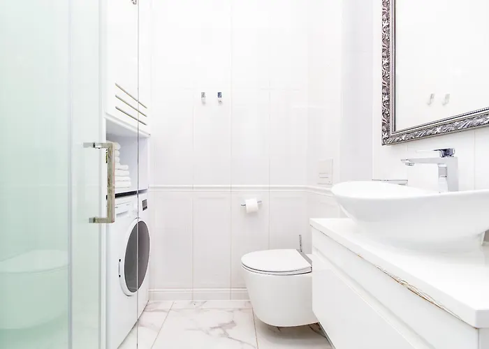 Glow - Dubaj Glamour, Ulica Dluga Old Town *